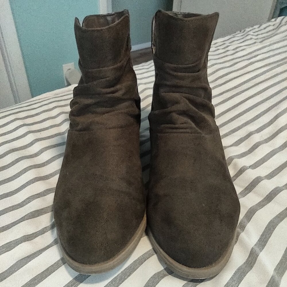 CARLOS BY CARLOS SANTANA WOMENS ANKLE BOOTIE BROWN 8.5